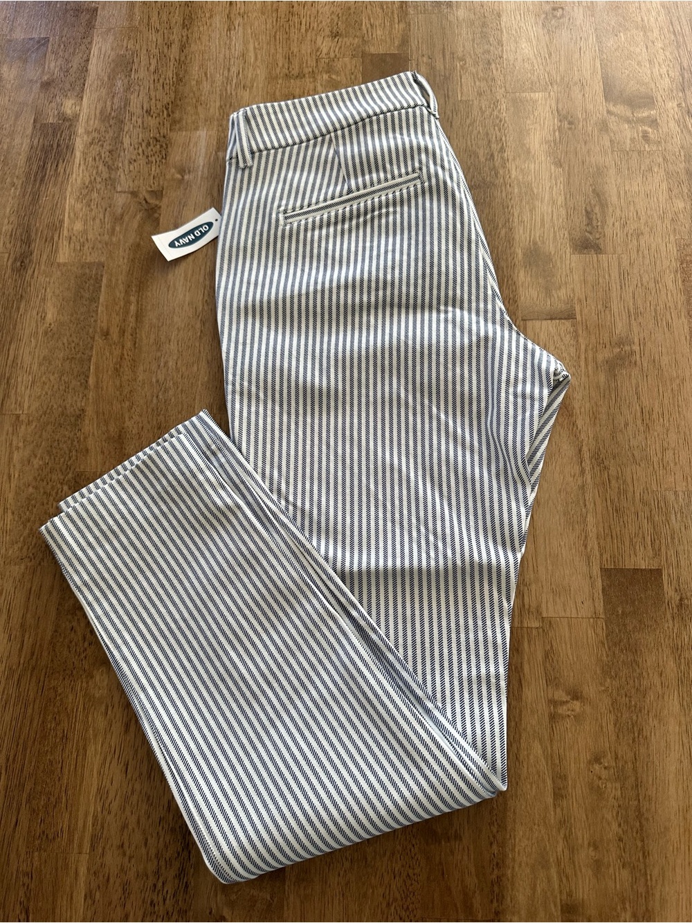 Old Navy Pixie High Rise Slim White and Navy Striped Pants - Picture 10 of 11